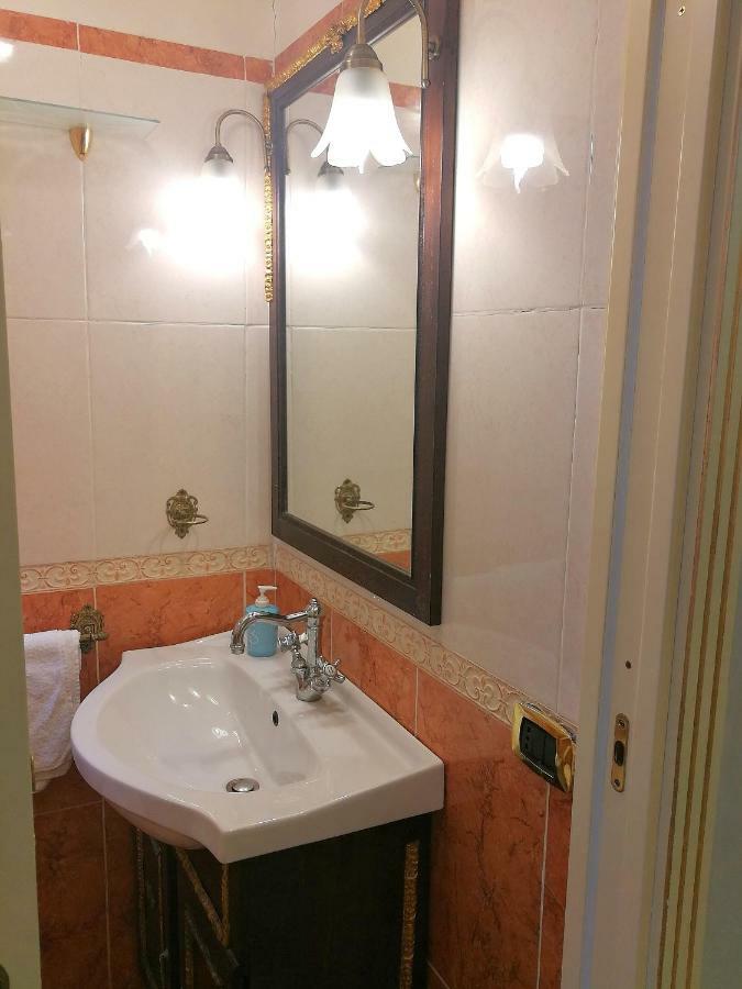 Apartamento Benvenuti Al Sud Nápoles Exterior foto